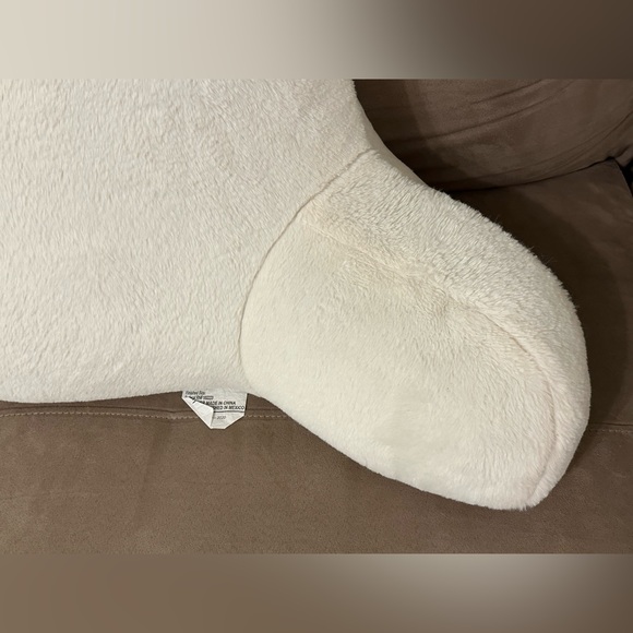 Mainstays Ivory Faux Fur Fluffy Plush Backrest Lounge Pillow - Cozy Comfortable - Picture 5 of 16